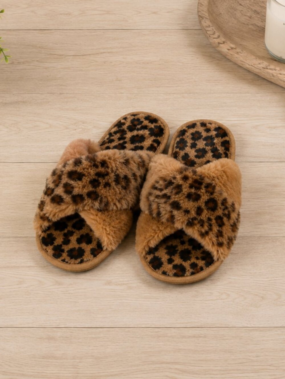Women’s Leopard Faux Fur Crossband Slippers Plush House Shoes NWT